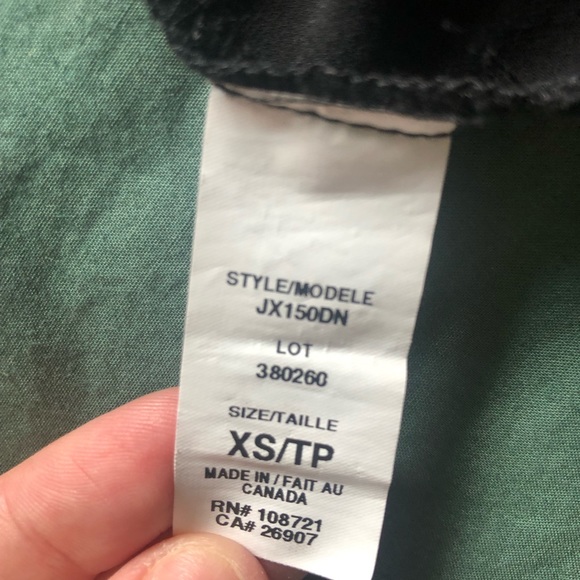 Right black dress - Picture 2 of 2